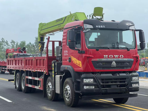 Howo - 8x4 layout, Weichai engine, 8 tons, 380 horsepower - Zoomlion 14-ton 5-section boom